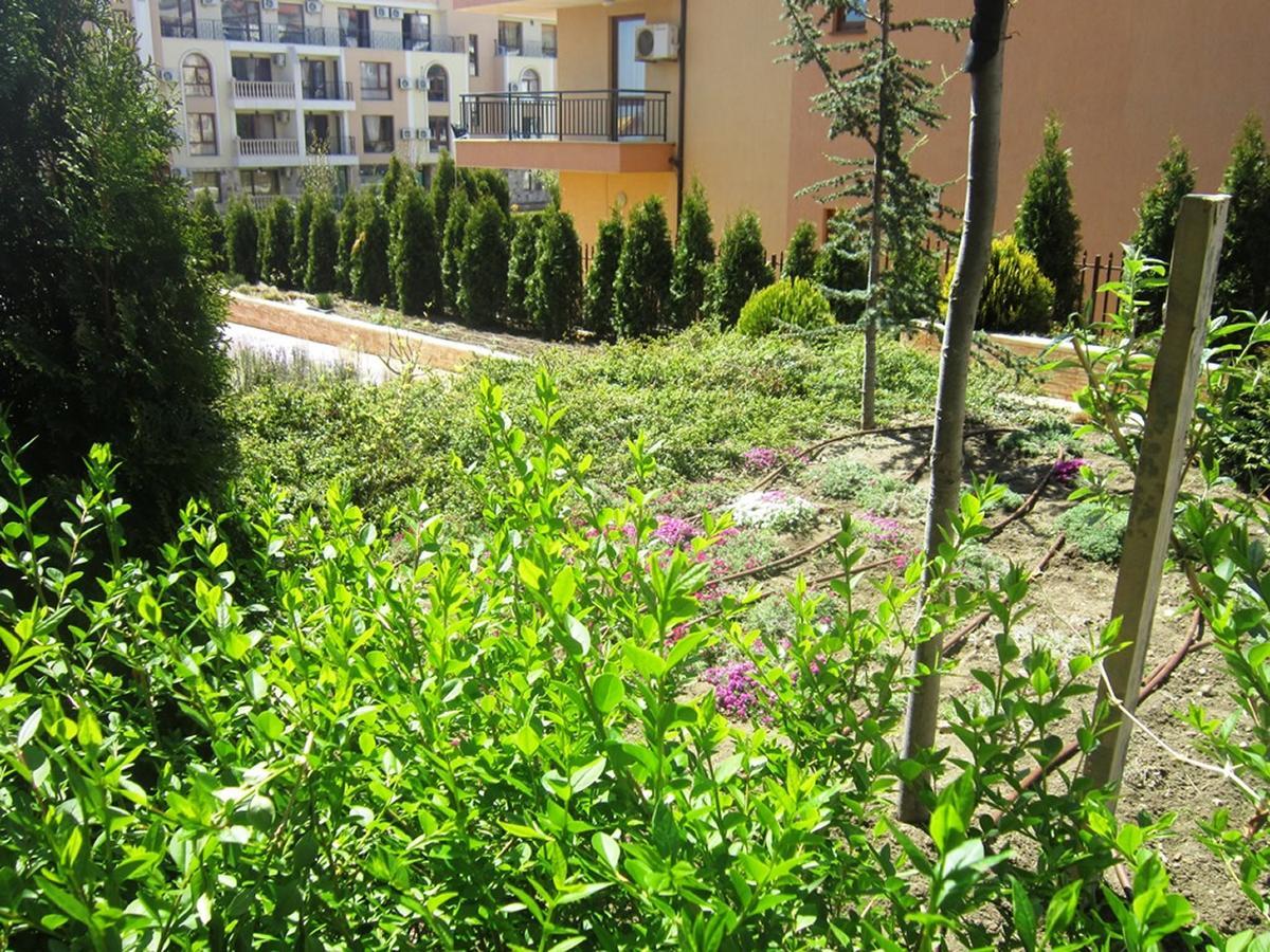 Aparthotel Artur Sveti Vlas Buitenkant foto