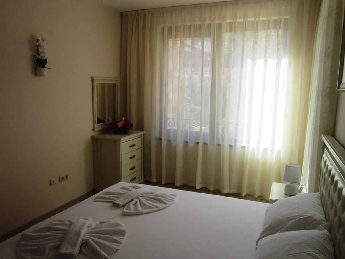 Aparthotel Artur Sveti Vlas Buitenkant foto